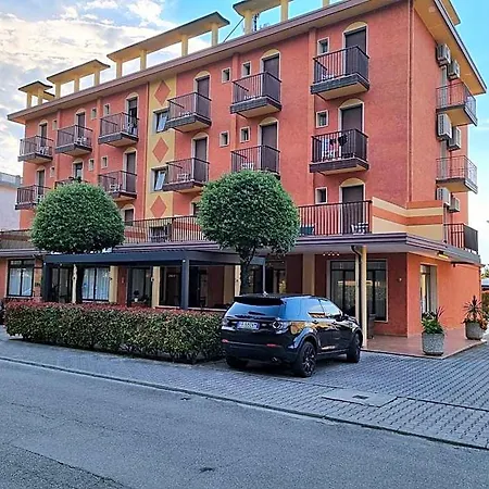 索尔酒店 酒店